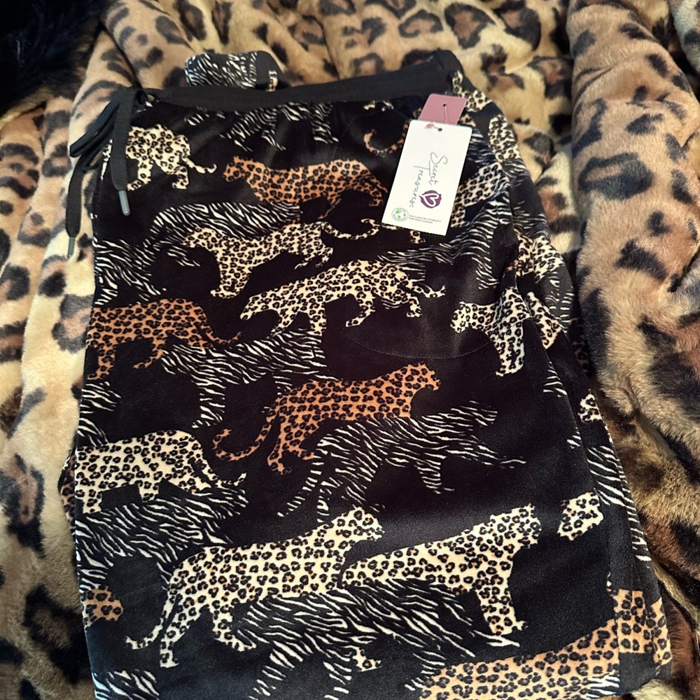 Leopard Print Pajama pants size large